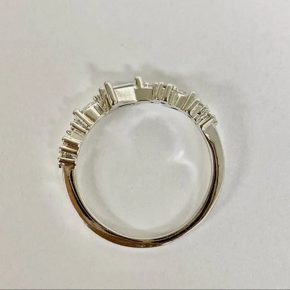 Grand Baguette Marquise Crystal Dainty SILVER Ring - Picture 3 of 5